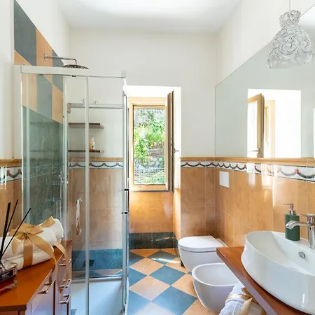 Hébergement de vacances Casa Fralu *